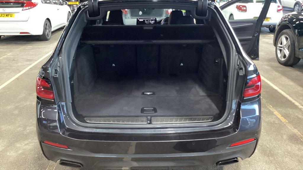 Used BMW 5 Series 2021 for sale - 77507248: Photo 7