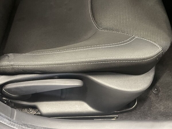 Used Renault Clio 2018 for sale - 76106249: Photo 23