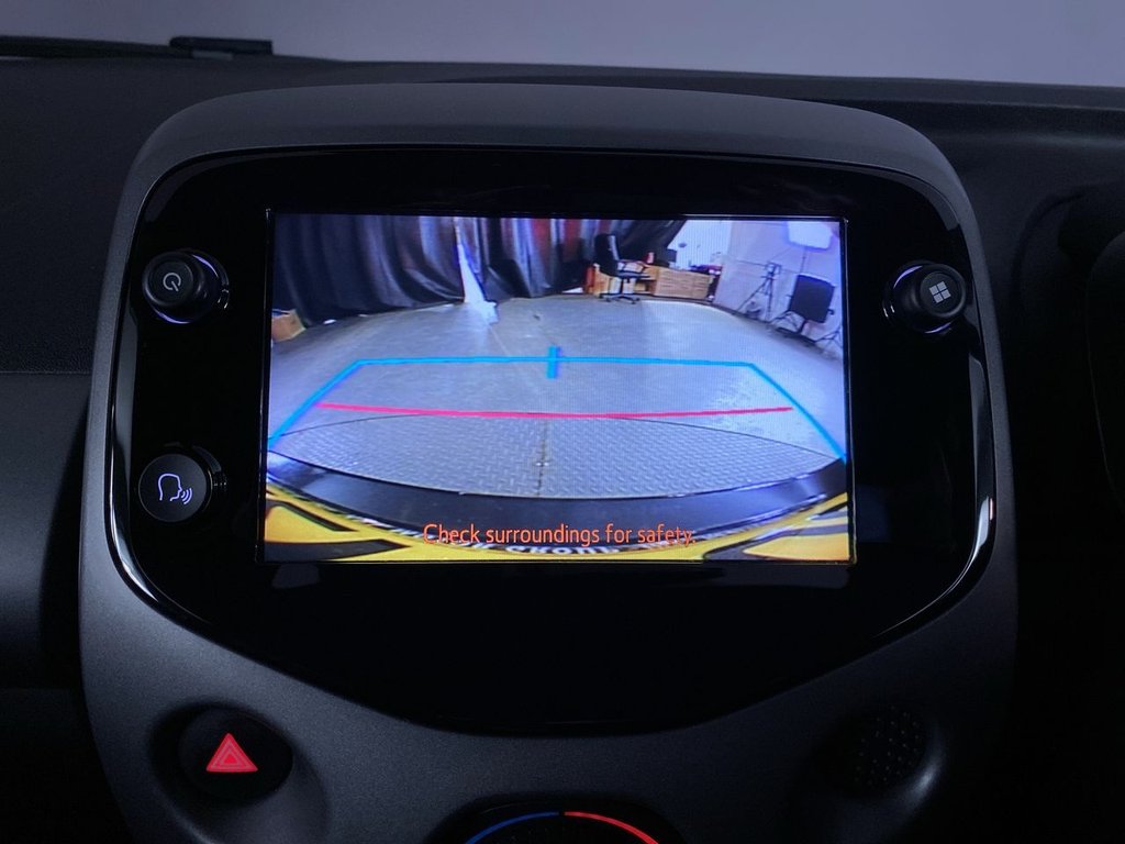 Used Toyota AYGO 2021 for sale - 76410386: Photo 24