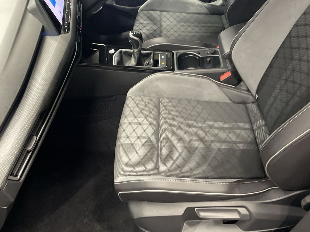 Used Volkswagen Golf 2022 for sale - 76962612: Photo 17