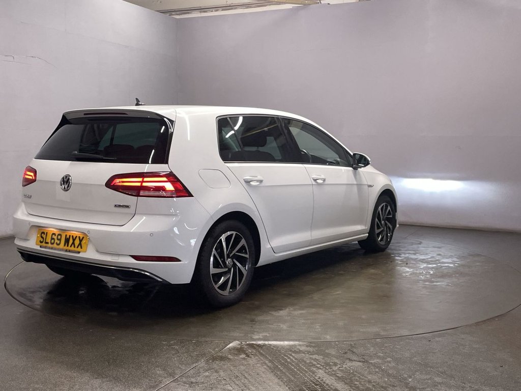 Used Volkswagen Golf 2019 for sale - 77436925: Photo 8