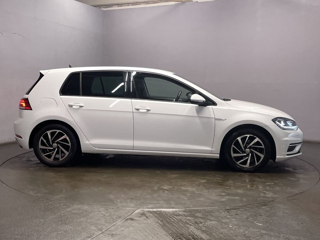Used Volkswagen Golf 2019 for sale - 77436925: Photo 9