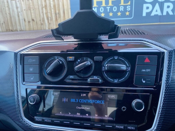 Used Volkswagen up! 2022 for sale - 75287111: Photo 24