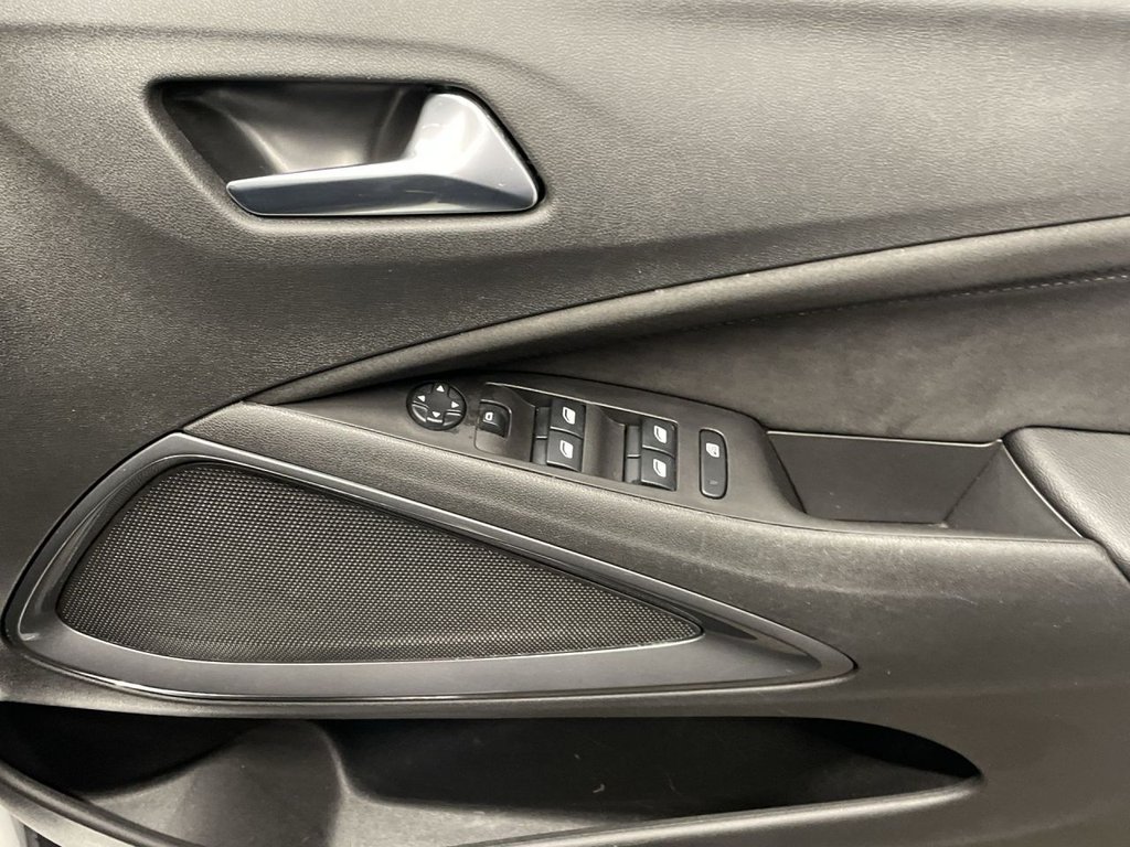 Used Vauxhall Crossland 2022 for sale - 76623273: Photo 25