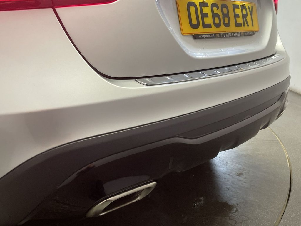 Used Mercedes-Benz GLA 2018 for sale - 75974335: Photo 14