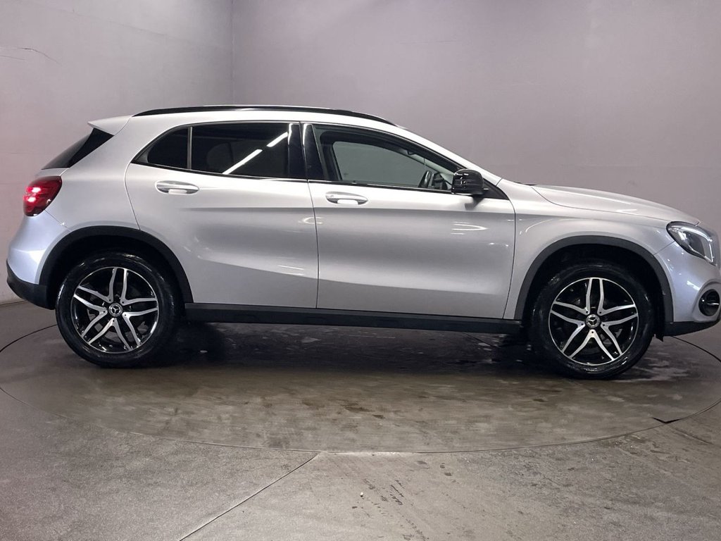 Used Mercedes-Benz GLA 2018 for sale - 75974335: Photo 9