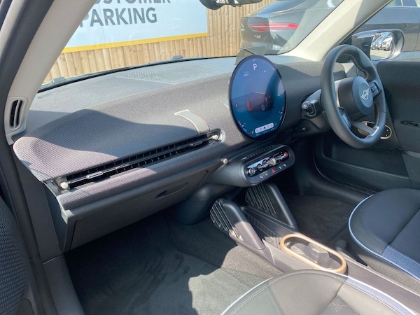 Used MINI Electric Cooper 2024 for sale - 76023653: Photo 10