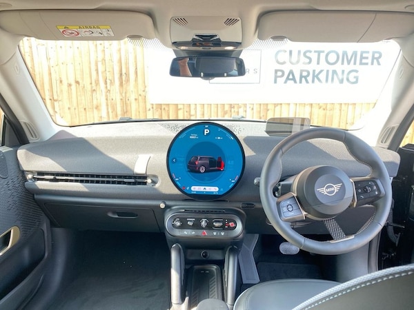 Used MINI Electric Cooper 2024 for sale - 76023653: Photo 9