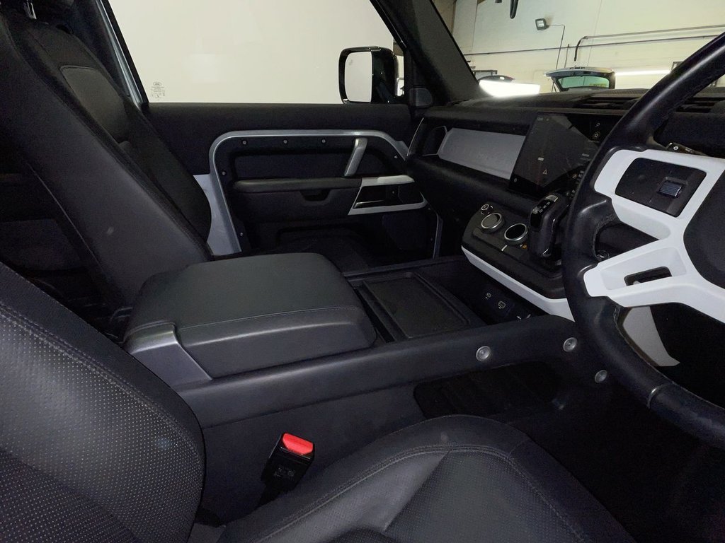 Used Land Rover Defender 2022 for sale - 77110447: Photo 14