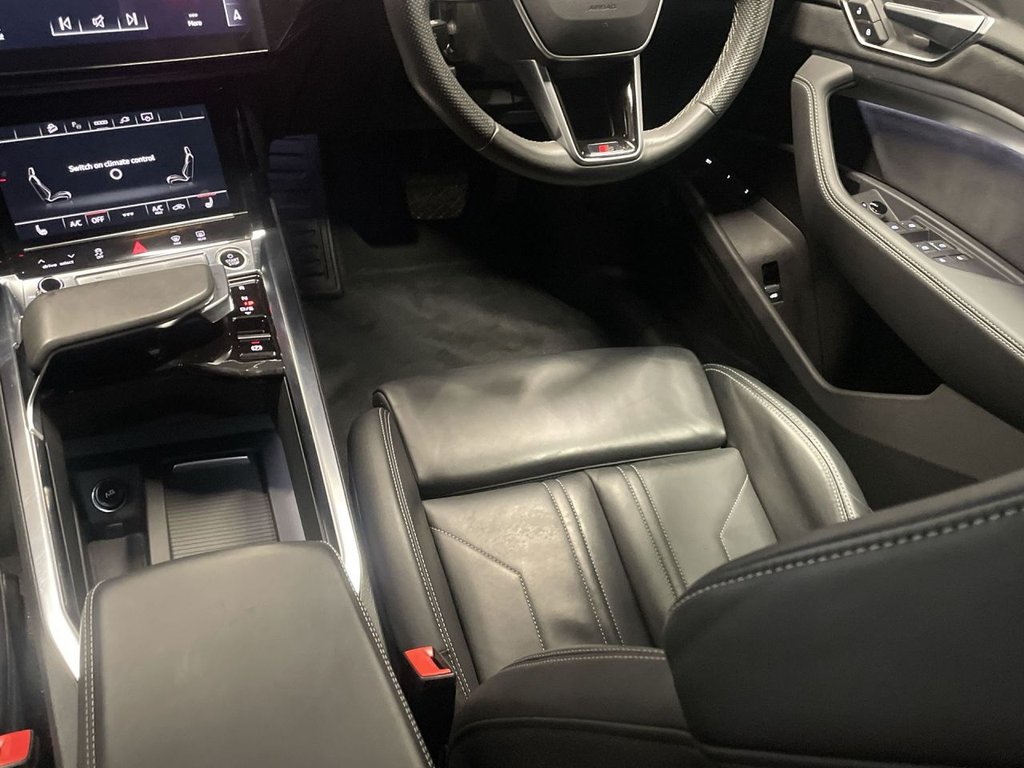 Used Audi e-tron 2022 for sale - 76367365: Photo 15