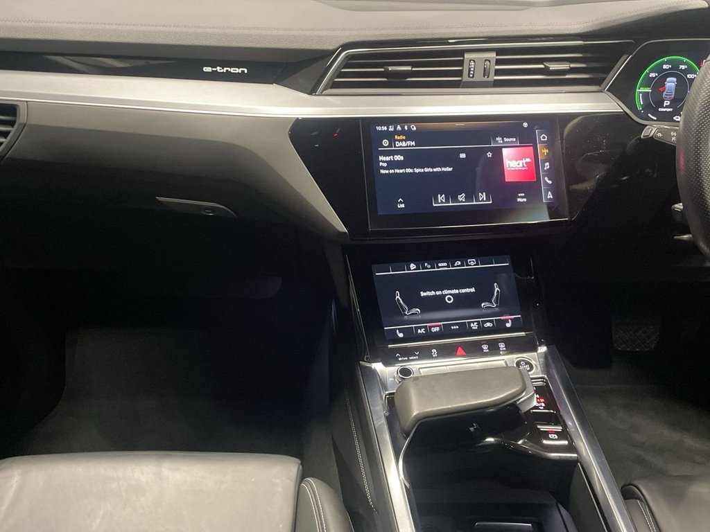 Used Audi e-tron 2022 for sale - 76367365: Photo 16