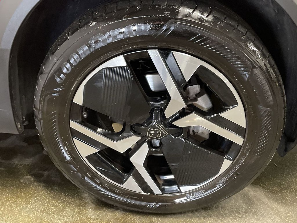 Used Peugeot 2008 2023 for sale - 77199765: Photo 12