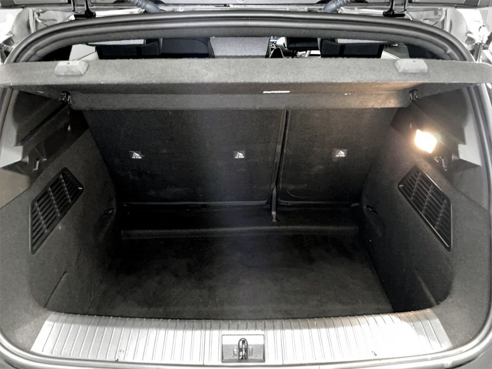 Used Renault Megane E Tech 2023 for sale - 77452253: Photo 21