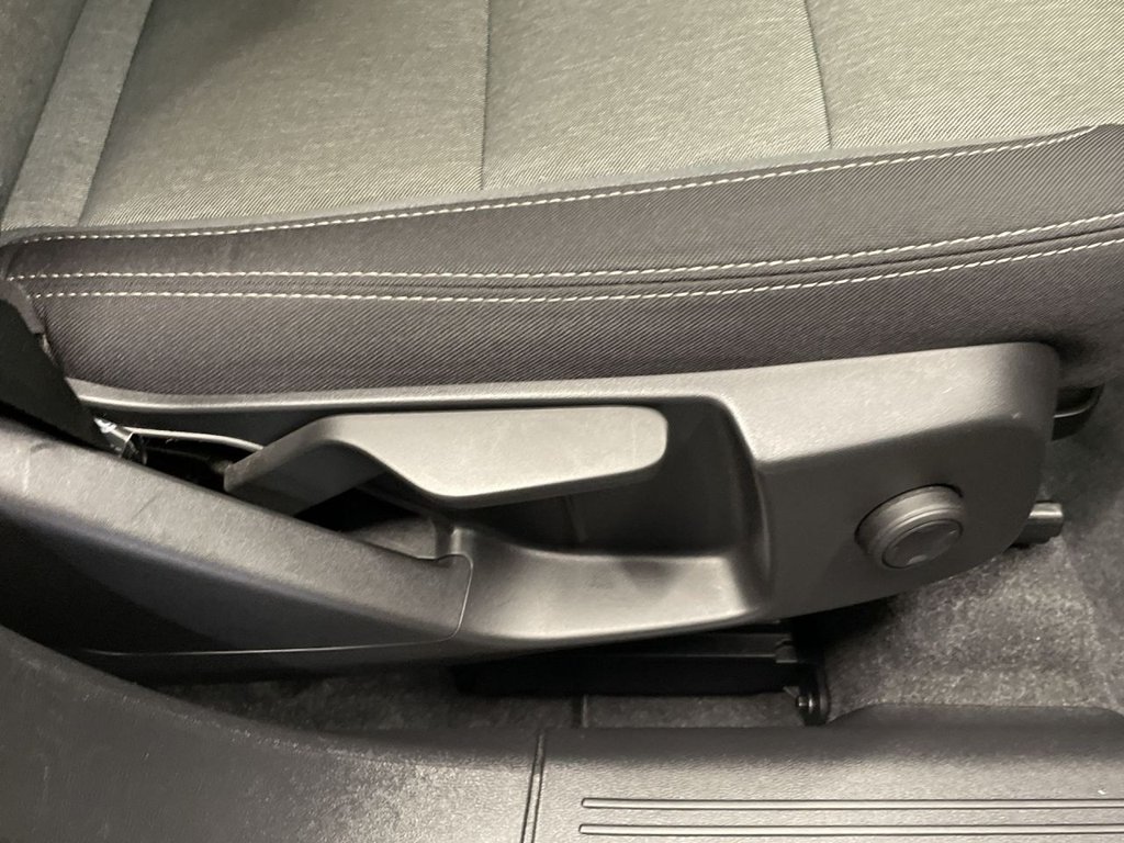 Used Volvo XC40 2023 for sale - 76910320: Photo 24