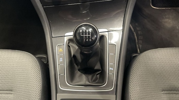 Used Volkswagen Golf 2019 for sale - 75799122: Photo 20
