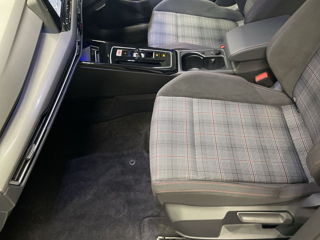 Used Volkswagen Golf 2023 for sale - 76724986: Photo 17
