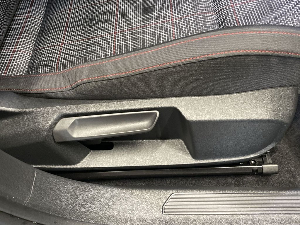 Used Volkswagen Golf 2023 for sale - 76724986: Photo 23