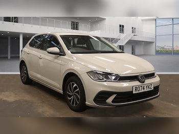 Used Volkswagen Polo 2024 for sale - 76410377: Photo