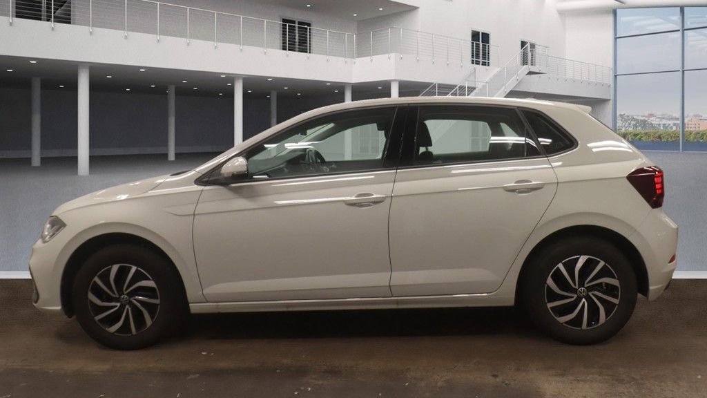 Used Volkswagen Polo 2024 for sale - 76410377: Photo 6