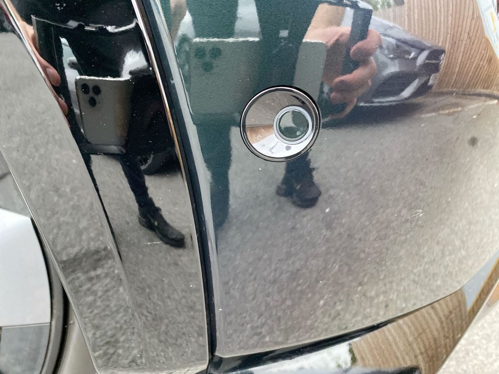 Used Nissan ARIYA 2025 for sale - 76454241: Photo 2