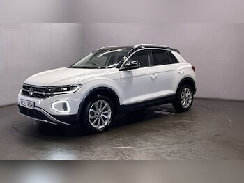 Used Volkswagen T-Roc 2022 for sale - 75320800: Photo