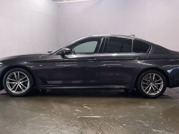 Used BMW 5 Series 2018 for sale - 76118457: Photo 5