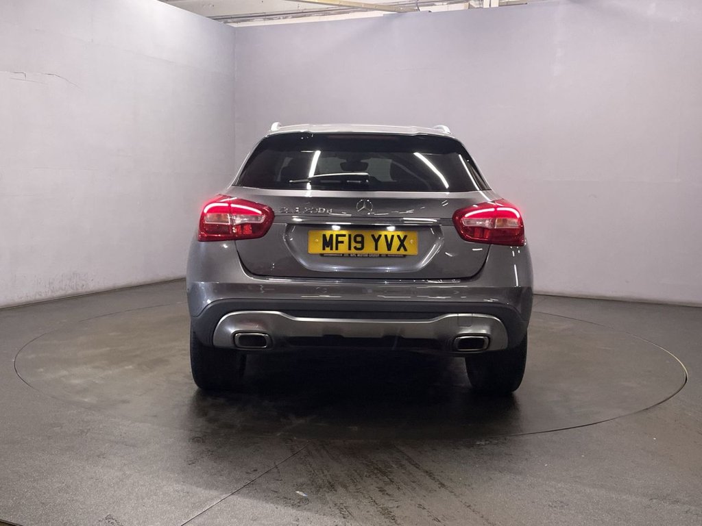 Used Mercedes-Benz GLA 2019 for sale - 76977437: Photo 7