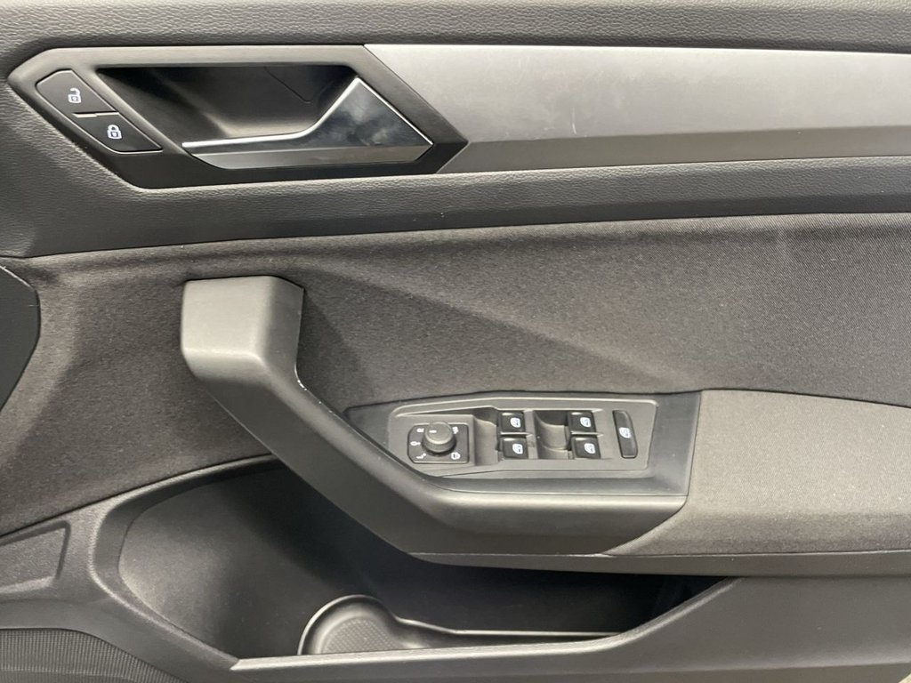 Used Volkswagen T-Roc 2022 for sale - 76470616: Photo 23