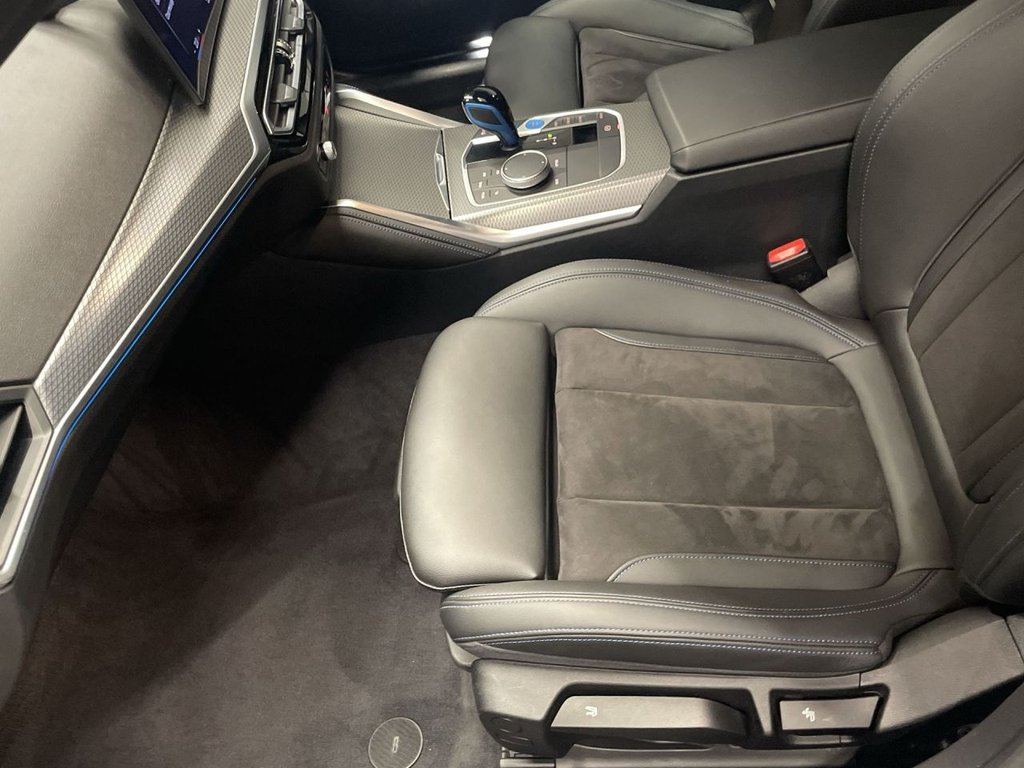 Used BMW i4 2022 for sale - 76163477: Photo 24