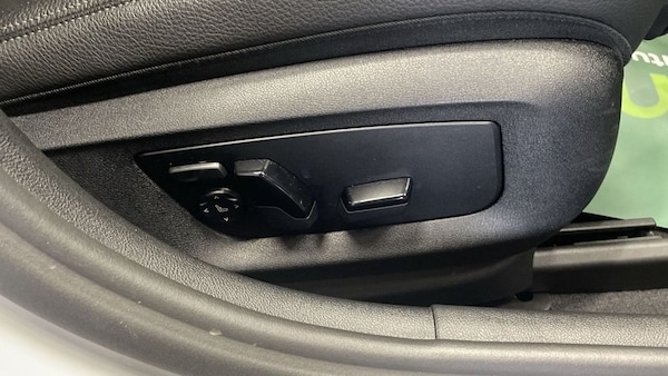 Used BMW 5 Series 2022 for sale - 74659652: Photo 24