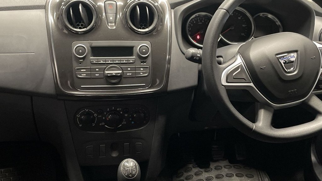 Used Dacia Sandero 2018 for sale - 76454398: Photo 16