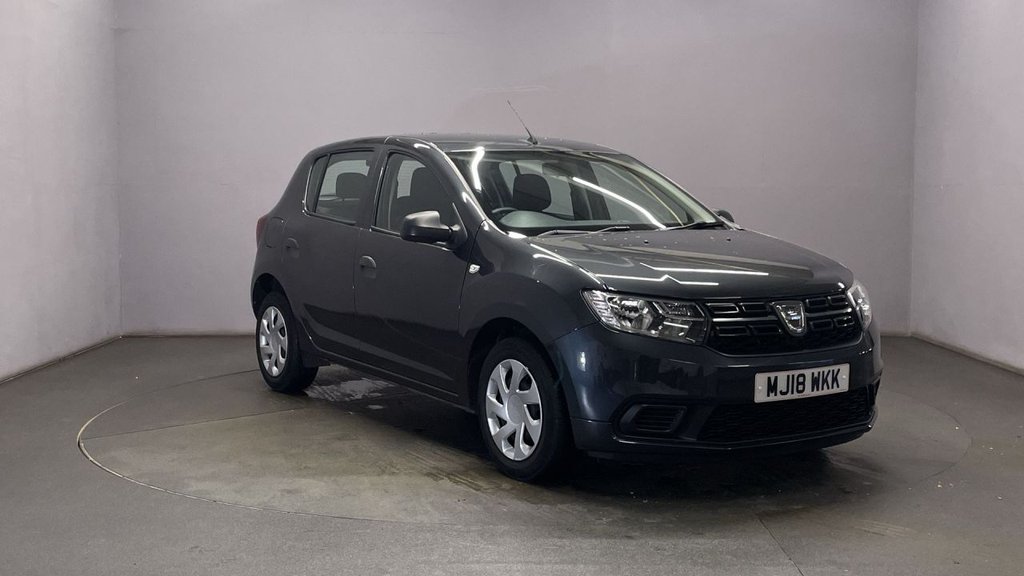 Used Dacia Sandero 2018 for sale - 76454398: Photo 2