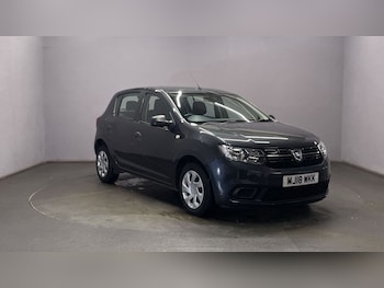 Used Dacia Sandero 2018 for sale - 76454398: Photo