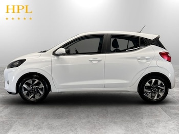 Used Hyundai i10 2024 for sale - 79543582: Photo