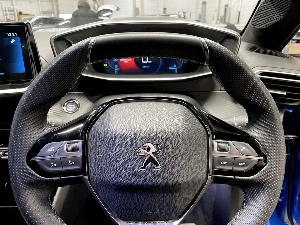 Used Peugeot 208 2023 for sale - 77642585: Photo 13