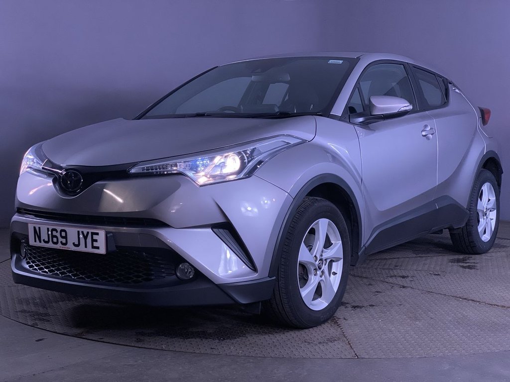 Used Toyota C-HR 2019 for sale - 76642193: Photo 11
