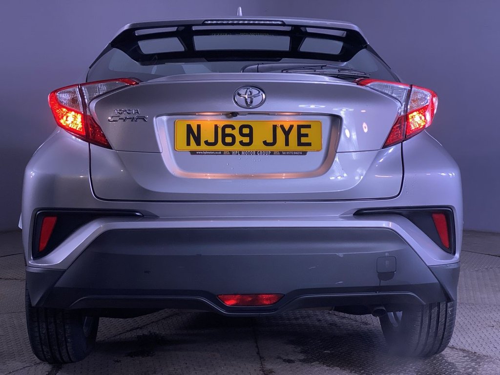 Used Toyota C-HR 2019 for sale - 76642193: Photo 14