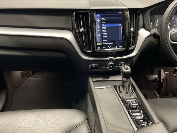 Used Volvo XC60 2018 for sale - 76154402: Photo 16