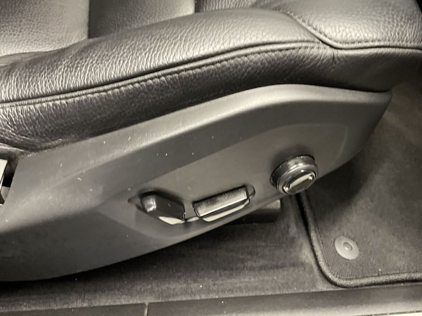 Used Volvo XC60 2018 for sale - 76154402: Photo 24