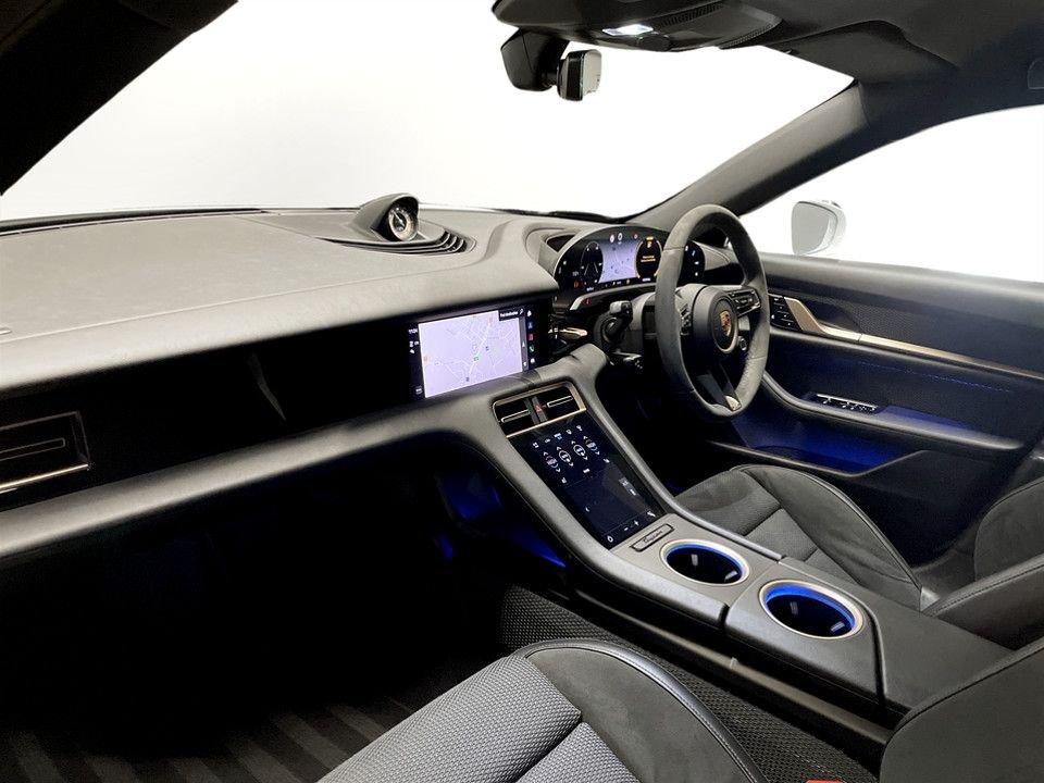 Used Porsche Taycan 2021 for sale - 78068557: Photo 15