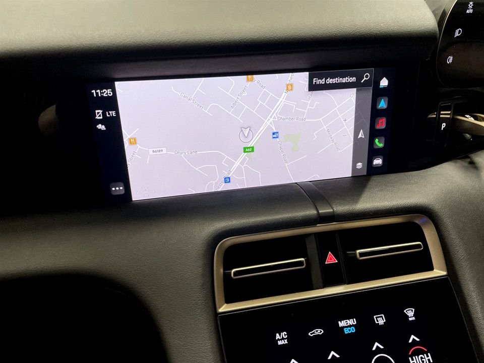 Used Porsche Taycan 2021 for sale - 78068557: Photo 16