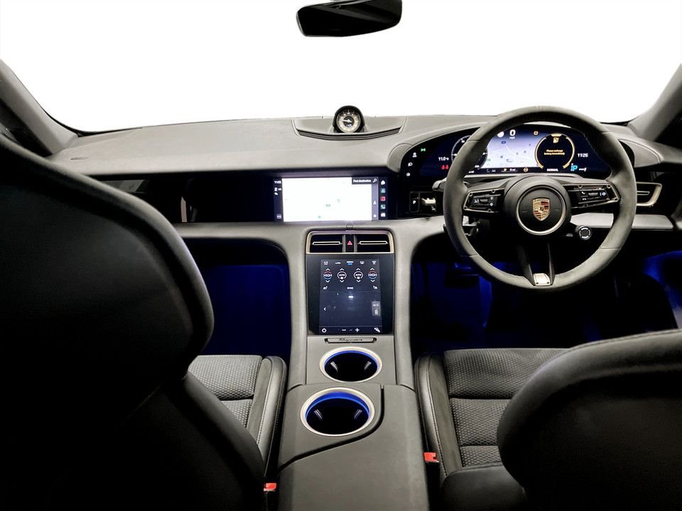 Used Porsche Taycan 2021 for sale - 78068557: Photo 19