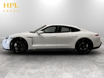 Used Porsche Taycan 2021 for sale - 78068557: Photo