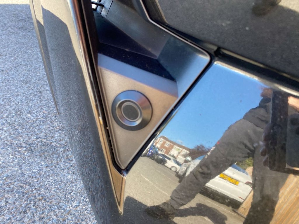 Used Nissan Qashqai 2023 for sale - 76546386: Photo 2