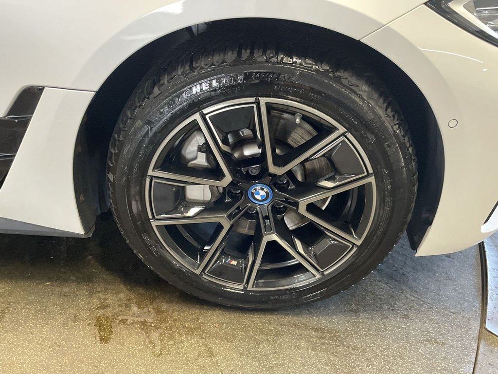Used BMW i4 2022 for sale - 75936450: Photo 12