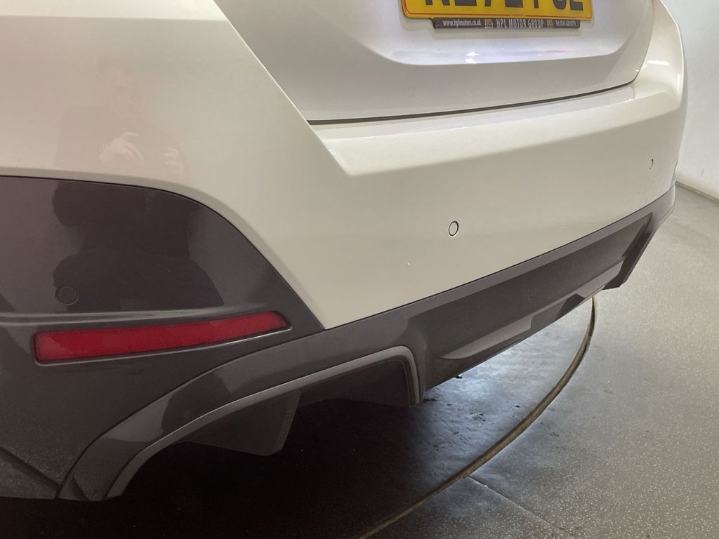 Used BMW i4 2022 for sale - 75936450: Photo 14