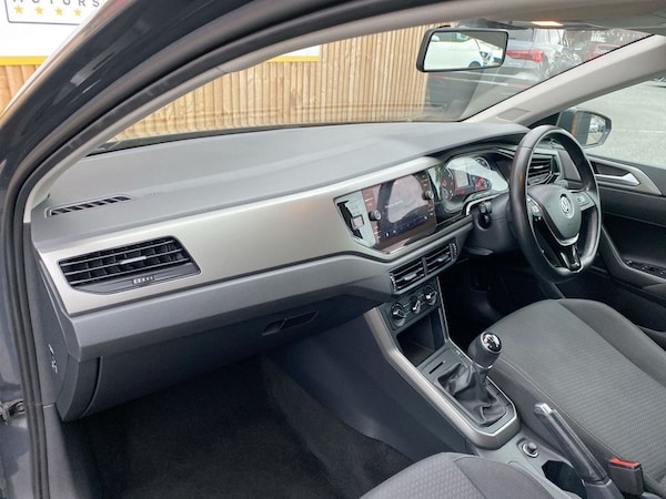 Used Volkswagen Polo 2018 for sale - 76279431: Photo 7