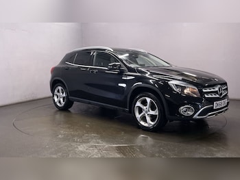 Used Mercedes-Benz GLA 2018 for sale - 76048087: Photo 2