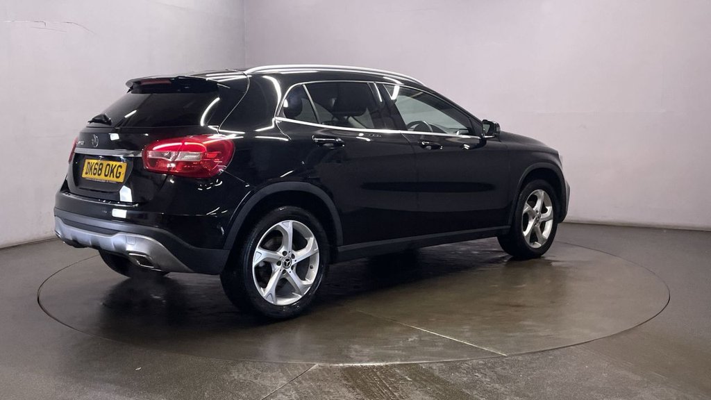 Used Mercedes-Benz GLA 2018 for sale - 76048087: Photo 8