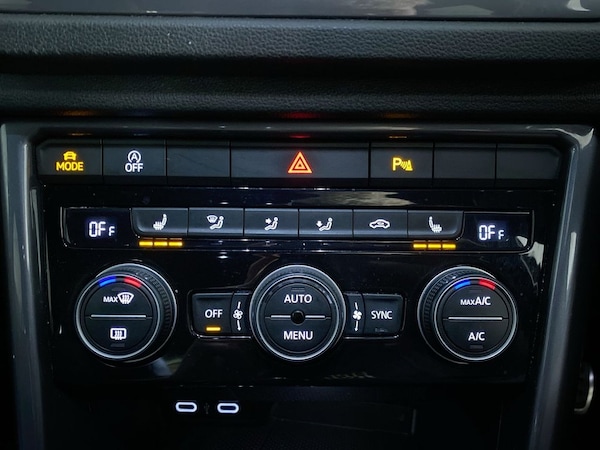 Used Volkswagen T-Roc 2021 for sale - 74077097: Photo 25